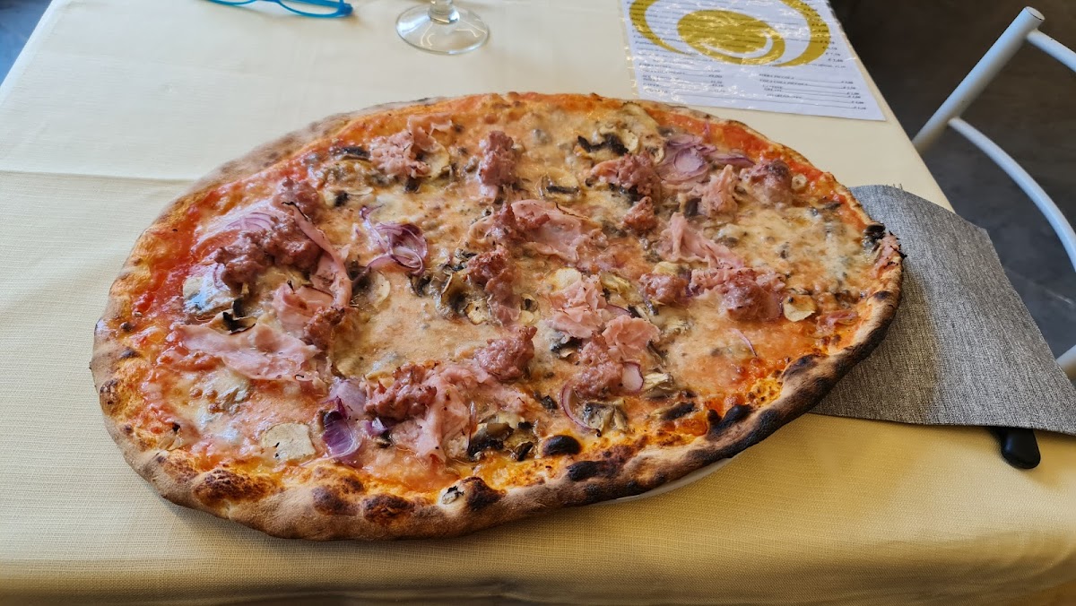 Pizzeria La Perla - 2